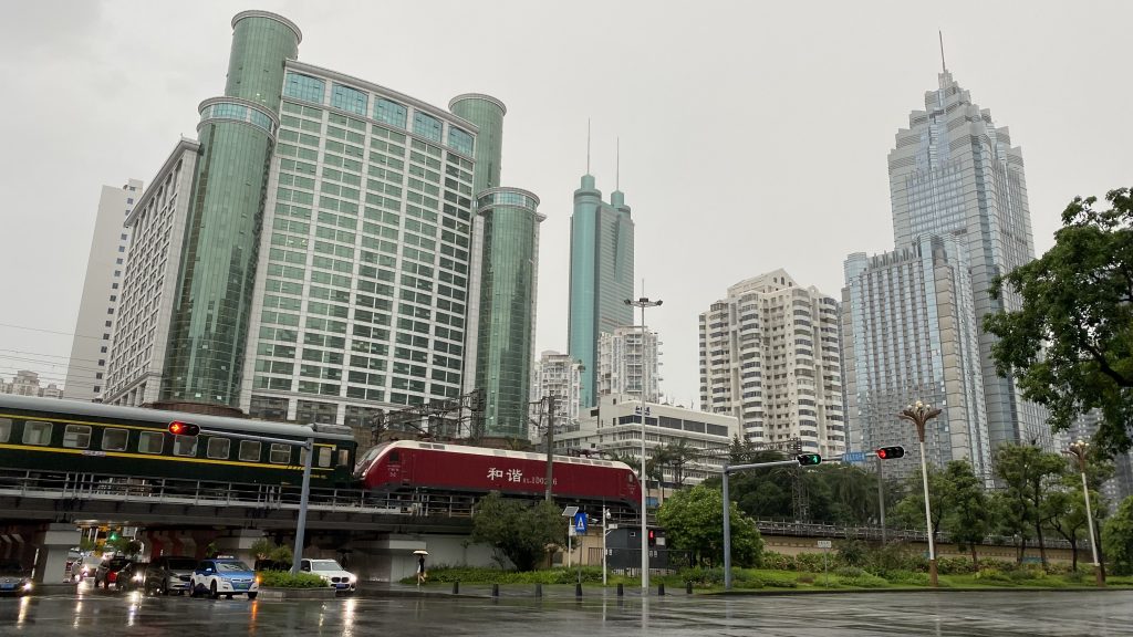 下雨的深圳